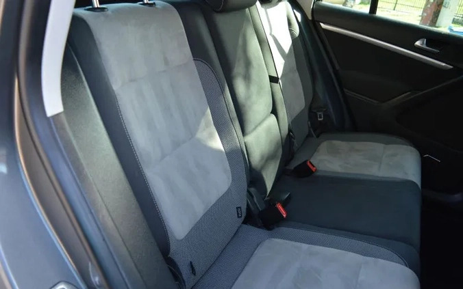 Volkswagen Tiguan cena 42500 przebieg: 270000, rok produkcji 2012 z Bartoszyce małe 326